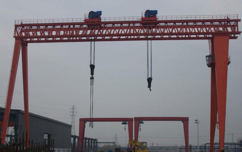 ME雙主梁雙小車龍門吊安裝有哪些流程？做哪些準備工作