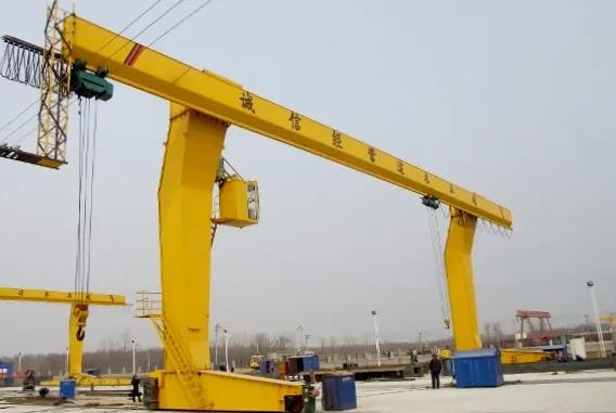 MDG單梁龍門吊?吊裝時(shí)需要捆綁，怎樣捆綁才好呢