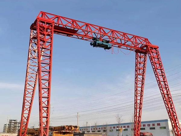 如何評估龍門吊作業(yè)現(xiàn)場的安全風險?